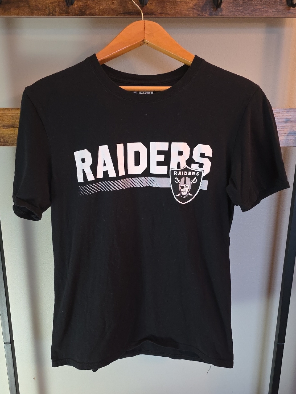 Raiders Team Apparel Black NFL Logo T-Shirt